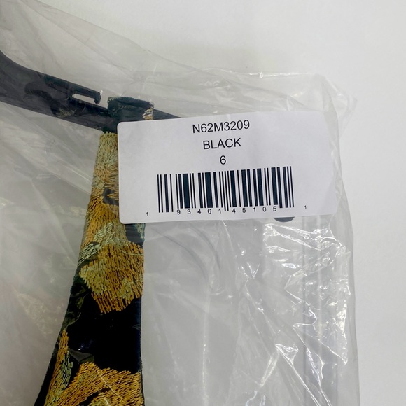 Current season NWT Marchesa Black Tulle Embroidered Floral Tea Length Gown. - Picture 12 of 13